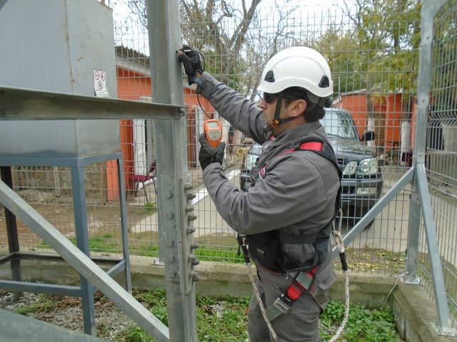 Measurement of paint coating thickness